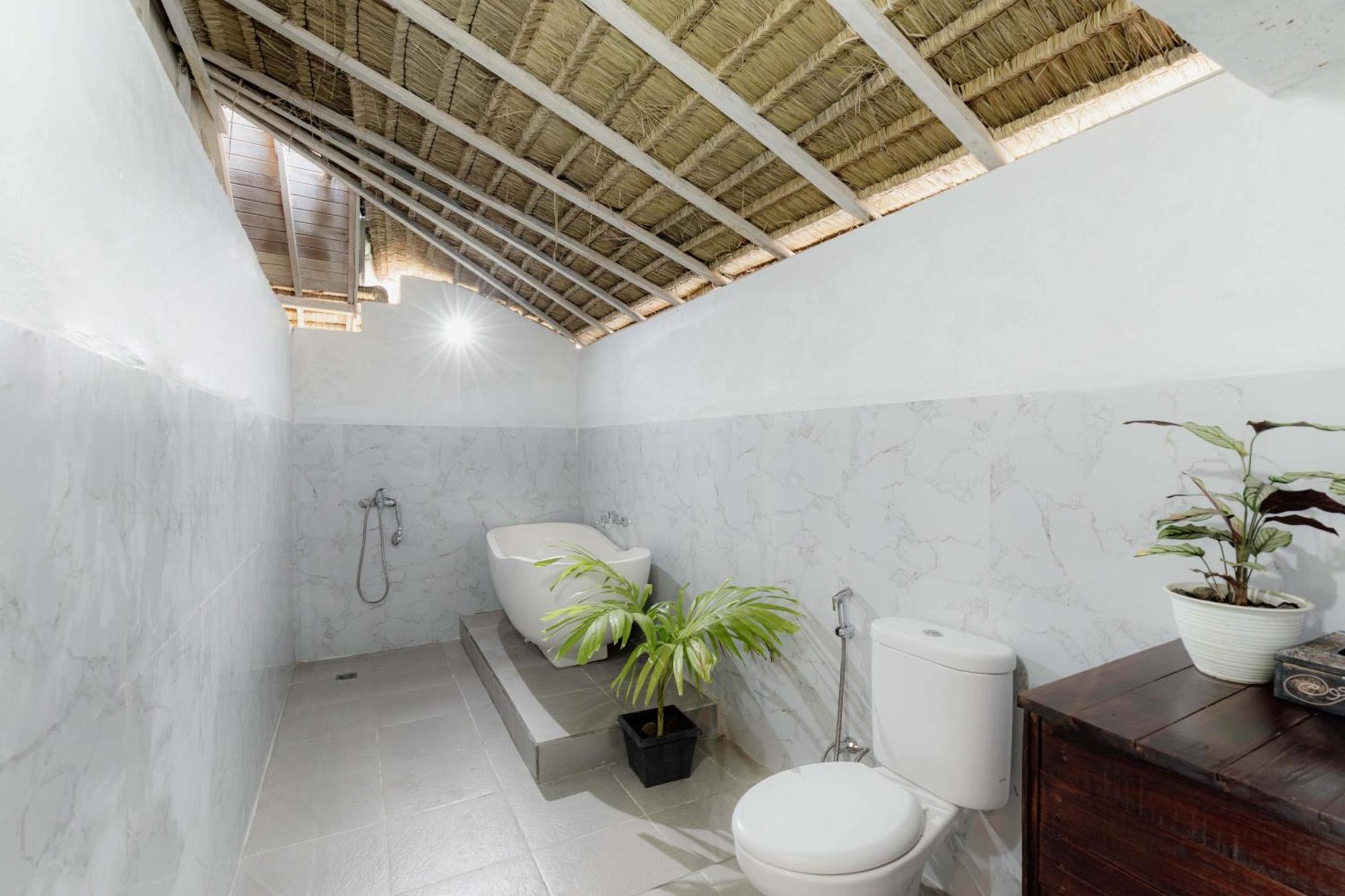 Bhavana Guest house 3*